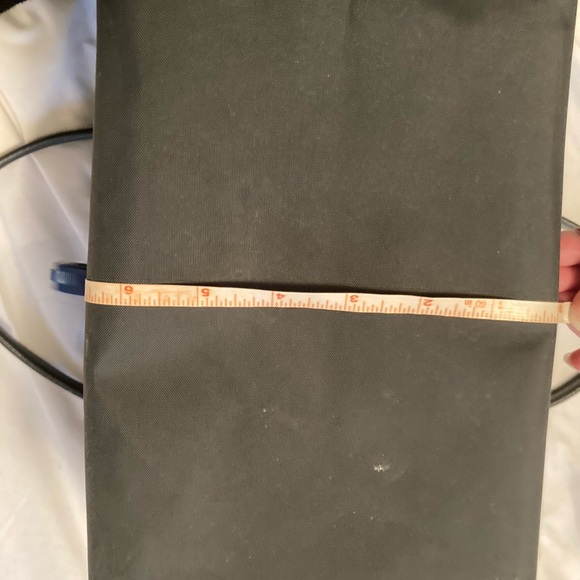 Longchamp Le Pliage Tote - Picture 5 of 14